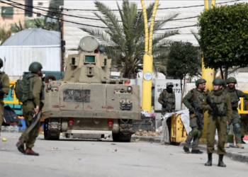 অবৈধ ১৮ বসতিতে অস্ত্র লাইসেন্স অনুমোদন দিলেন ইসরায়েলি মন্ত্রী