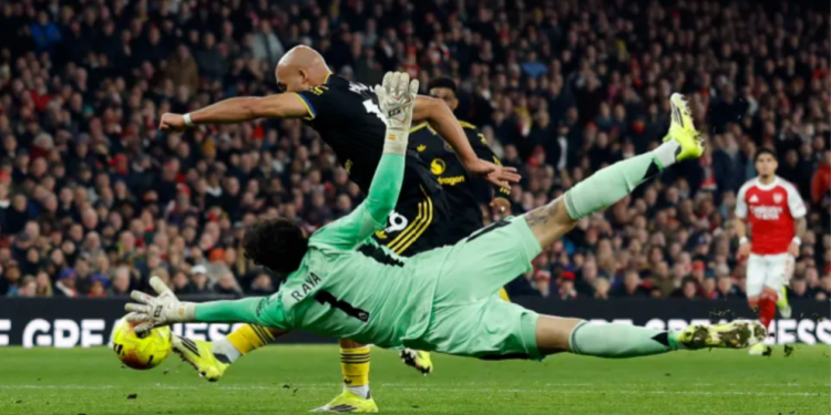 নাটকীয় ৩-২ জয়ে আর্সেনালের শিরোপা স্বপ্নে ধাক্কা দিল ম্যানচেস্টার ইউনাইটেড