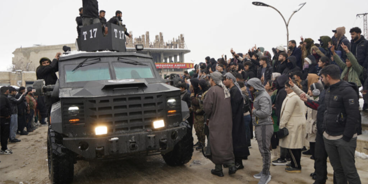 জাতিসংঘের সহায়তা বহর পৌঁছাল সিরিয়ার আইন আল-আরাবে, সেনাবাহিনী ও এসডিএফের যুদ্ধবিরতি আপাতত বহাল