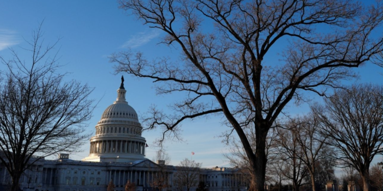 যুক্তরাষ্ট্রে ব্যয় প্যাকেজ অনুমোদন, তবু স্বল্পমেয়াদি সরকারি অচলাবস্থা অনিবার্য