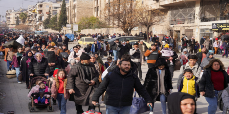 আলেপ্পোতে সেনা ও এসডিএফের সংঘর্ষ তীব্র, হাজার হাজার মানুষ ঘর ছাড়ছে