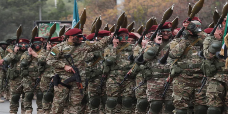 সিরিয়ার সশস্ত্র বাহিনী পুনর্গঠনে যে চ্যালেঞ্জগুলোর মুখে নতুন সরকার