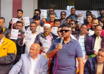আ.লীগ নাটোরে কোনো উন্নয়ন করেনি, শুধু লুটপাট করেছে: দুলু
