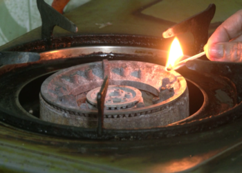 গ্যাসের সংকটে ফের বিপর্যয়: মিরপুরে ভালভ ফেটে রাজধানীতে হাহাকার