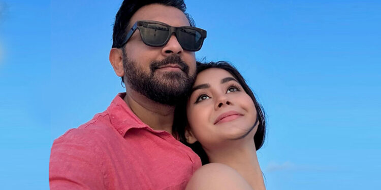বিচ্ছেদের পথে হাঁটছেন তাহসান-রোজা