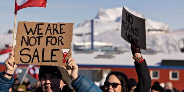 গ্রিনল্যান্ড দখলে প্রয়োজনে সামরিক শক্তি ব্যবহারের কথাও ভাবছে যুক্তরাষ্ট্র: হোয়াইট হাউস