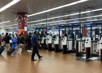 বাংলাদেশে অন-অ্যারাইভাল ভিসা পুনরায় চালু