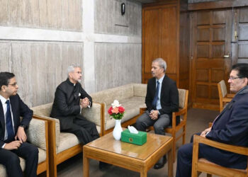 আইন ও নিরাপত্তা উপদেষ্টার সঙ্গে জয়শঙ্করের সৌজন্য সাক্ষাৎ