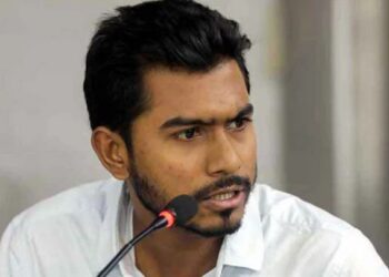 আচরণবিধি লঙ্ঘনের অভিযোগে নুরকে শোকজ