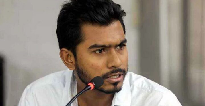 আচরণবিধি লঙ্ঘনের অভিযোগে নুরকে শোকজ