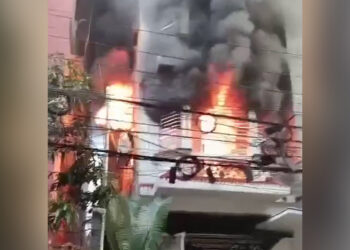 উত্তরায় সাততলা ভবনে অগ্নিকাণ্ড: নারীসহ ৩ জনের মৃত্যু, আহত ১৩