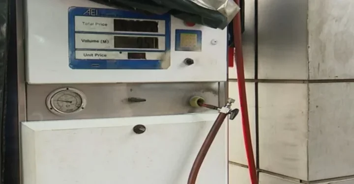 এলপিজি সংকটে দেশজুড়ে অচলাবস্থা