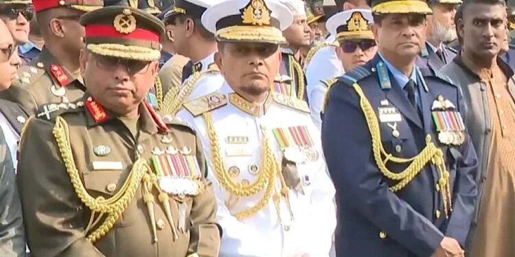 খালেদা জিয়ার জানাজায় তিন বাহিনী প্রধান