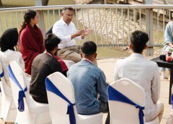 দোষারোপের রাজনীতি থেকে বেরিয়ে আসতে তরুণদের পরামর্শ চান তারেক রহমান