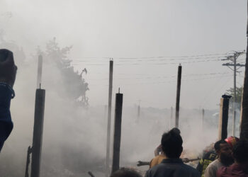 নারায়ণগঞ্জে তুলা কারখানায় ভয়াবহ আগুন