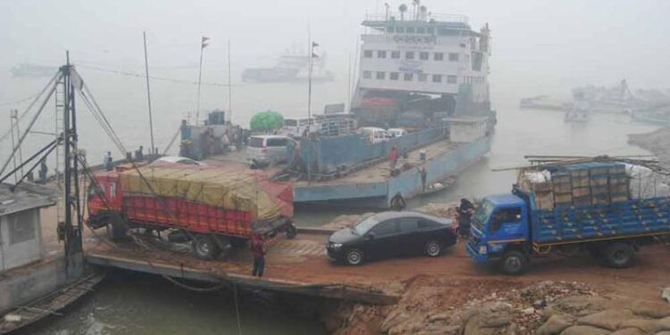 নৌযান চলাচলে সতর্কবার্তা আবহাওয়া অফিসের