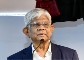 পে স্কেল দ্রুত বাস্তবায়নের আভাস দিলেন অর্থ উপদেষ্টা