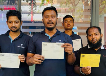 ব্যালট পেপার হাতে পেয়ে উচ্ছ্বসিত মালদ্বীপের প্রবাসী বাংলাদেশিরা