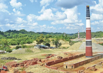 মিঠাপুকুরে ৩৮ অবৈধ ইটভাটায় বিপন্ন পরিবেশ