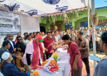 পাহাড়ি জনপদে উন্নয়নের প্রতিশ্রুতি: লামায় সাচিং প্রু জেরীর ব্যাপক গণসংযোগ