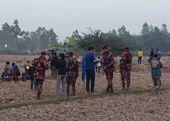 সীমান্তে আন্তর্জাতিক আইন লঙ্ঘন: বিএসএফ-এর সড়ক নির্মাণ কাজ আটকে দিল বিজিবি