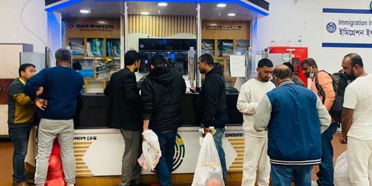 ৮০ লাখ টাকা খরচ করে যুক্তরাষ্ট্রে গিয়েও বিফল ৩৬ বাংলাদেশি