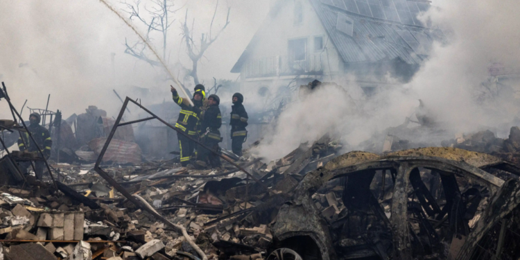 মাইনাস ২০ ডিগ্রির শীতের মুখে ইউক্রেন, জ্বালানি সমঝোতা সত্ত্বেও আতঙ্ক