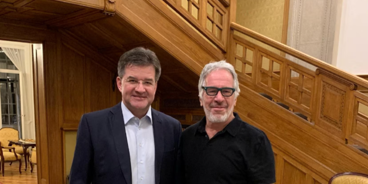 এপস্টিন সংশ্লিষ্টতার জেরে স্লোভাকিয়ার প্রধানমন্ত্রীর জাতীয় নিরাপত্তা উপদেষ্টার পদত্যাগ