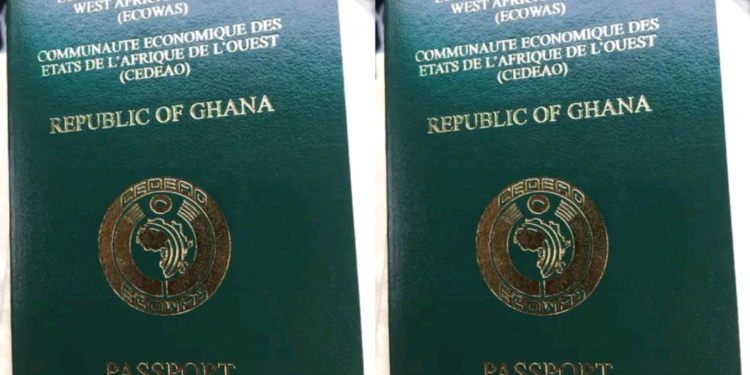 আফ্রিকান বংশোদ্ভূতদের নাগরিকত্ব প্রক্রিয়া স্থগিত করল ঘানা