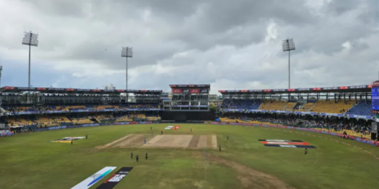 ভারত–পাকিস্তান ম্যাচ দেখতে বাড়তি খরচের চাপ নিয়েও কলম্বোতে ভিড় ভারতীয় সমর্থকদের
