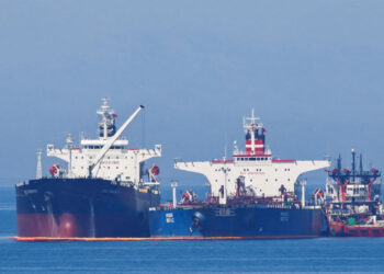 ইরানের সঙ্গে সম্পর্কিত ৩ ট্যাংকার জাহাজ জব্দ করল ভারত