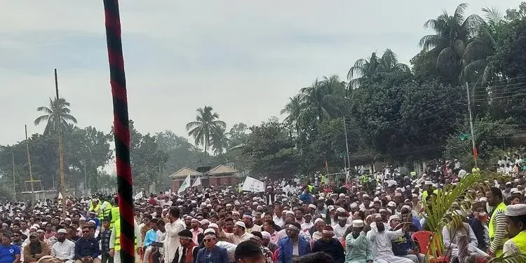 কক্সবাজারে জামায়াত আমিরের অপেক্ষায় কানায় কানায় পূর্ণ সমাবেশ মাঠ