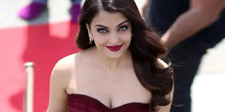 গায়িকা ঐশ্বরিয়াতে মুগ্ধ নেটদুনিয়া