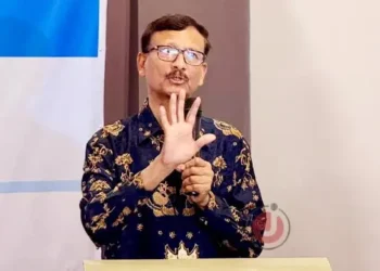 ভিসা জটিলতা এড়াতে উপদেষ্টাদের পাসপোর্ট সমর্পণ: পররাষ্ট্র উপদেষ্টা