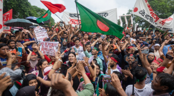 বাংলাদেশের সন্ধিক্ষণ: জুলাই ২০২৪-এর অভ্যুত্থান থেকে প্রাতিষ্ঠানিক জবাবদিহিতার বর্তমান প্রশ্ন