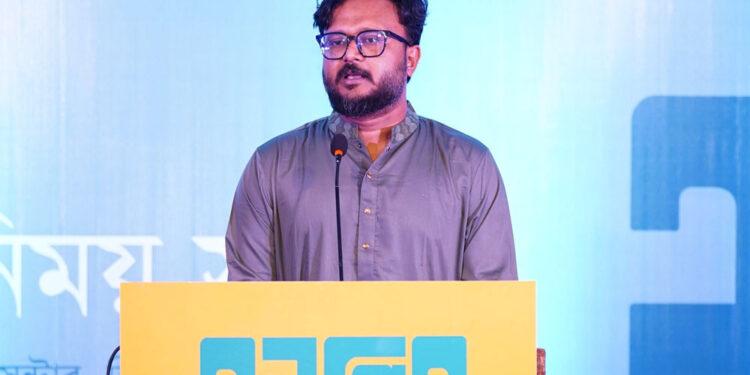 ছাত্রলীগের আমলে ‘জুলাইয়ের ইমাম’ সাদিক কায়েম কোন পরিচয়ে হলে থাকতেন, প্রশ্ন অনিক রায়ের