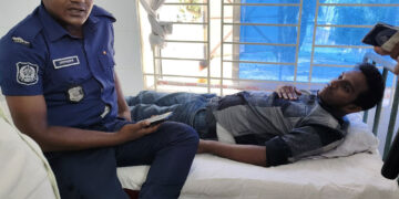 ফিলিং স্টেশনে পুলিশ কনস্টেবলকে পেটালেন বিএনপি নেতা