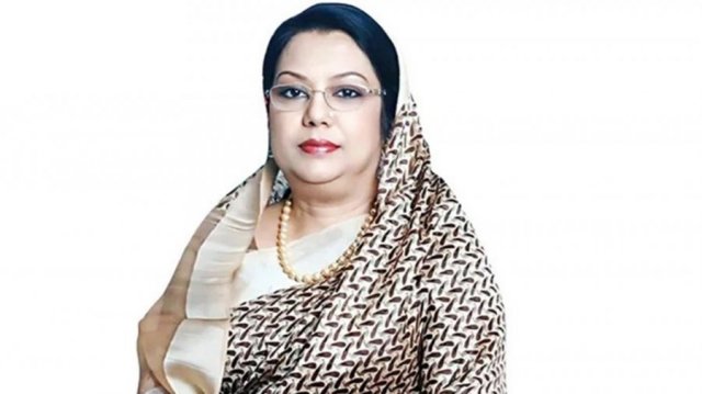 মায়ের কাছ থেকে ১৮ কোটি টাকার শেয়ার পেলেন বিমানমন্ত্রী আফরোজা খানম