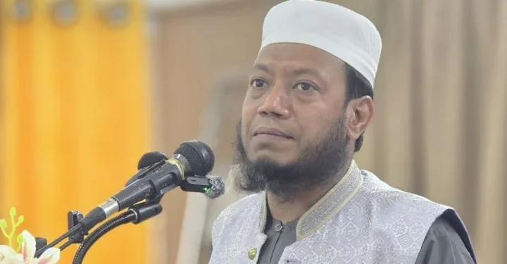 ঘুসের প্রস্তাব দেওয়া ব্যক্তিদের পরিচয় প্রকাশ করতে আমির হামজাকে আইনি নোটিশ