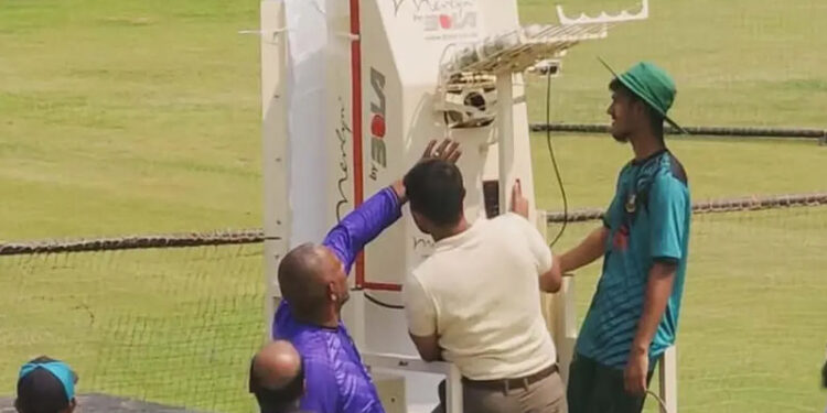 মিরপুরে স্পিন বোলিং মেশিন