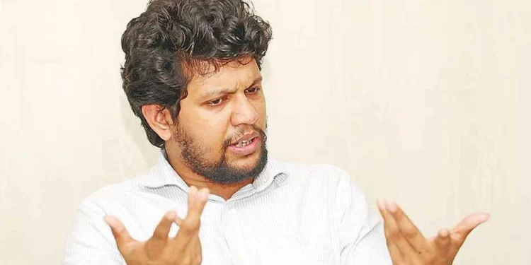 জনগণের সঙ্গে কি ধোঁকাবাজি চলছে: মাহফুজ আলম