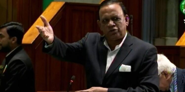 সামাজিক মাধ্যম সরকারের নিয়ন্ত্রণ করা উচিত: মাহবুব উদ্দিন খোকন