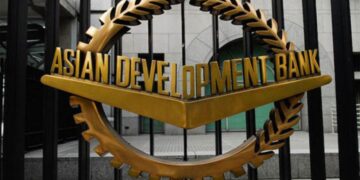 রাজনৈতিক অনিশ্চয়তা জিডিপি প্রবৃদ্ধিকে দুর্বল করেছে: এডিবি