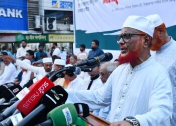 ‘জনগণ রাজপথে নামলে রক্ষা পাওয়া যাবে না’