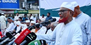 ‘জনগণ রাজপথে নামলে রক্ষা পাওয়া যাবে না’