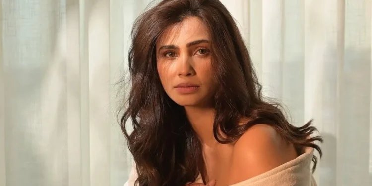 হোটেল কক্ষে পরিচালকের আপত্তিকর আচরণ, অস্বস্তিকর অভিজ্ঞতার কথা জানালেন সালমানের নায়িকা