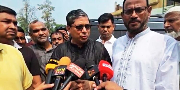 দেশে তেলের আমদানি ও সরবরাহ ব্যবস্থা স্বাভাবিক রয়েছে : এলজিআরডি প্রতিমন্ত্রী