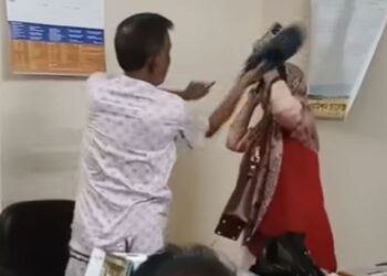 শিক্ষক বরখাস্ত, বিএনপি কর্মী পলাতক