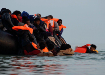 ভুয়া নির্যাতনের অভিযোগ দেখিয়ে যুক্তরাজ্যে থাকার চেষ্টা, তদন্তে উদ্বেগজনক চিত্র