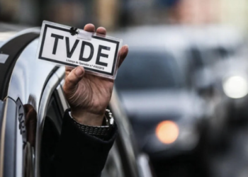 পর্তুগালে রেসিডেন্ট কার্ড জটিলতায় কর্মহীন হাজারো বাংলাদেশি চালক